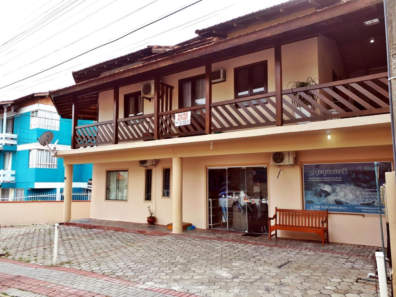 Quitinete Em Bombinhas Exterior foto